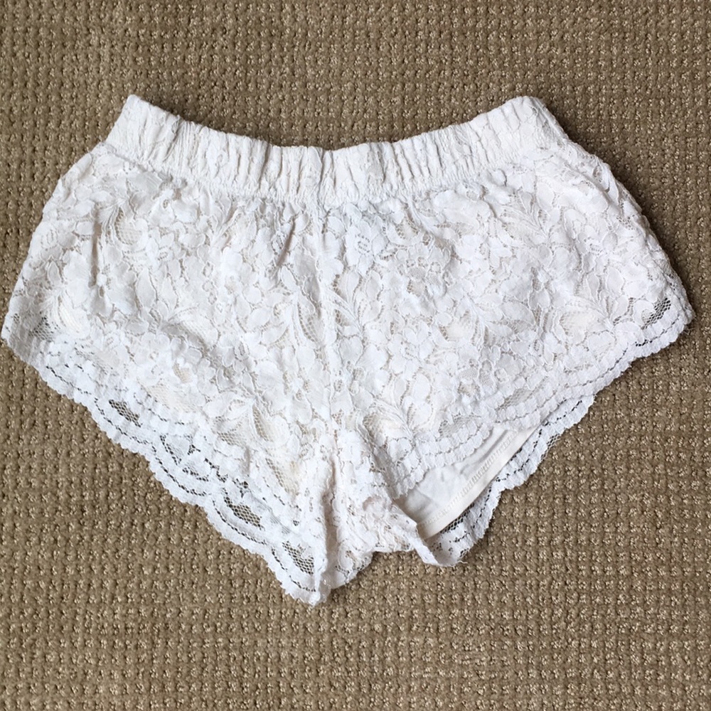 White lace shorts